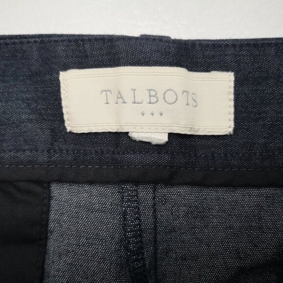 Talbots Ladies Straight Fit Dark Denim Zipper & 2 Clasp Closure Shorts - Picture 3 of 11